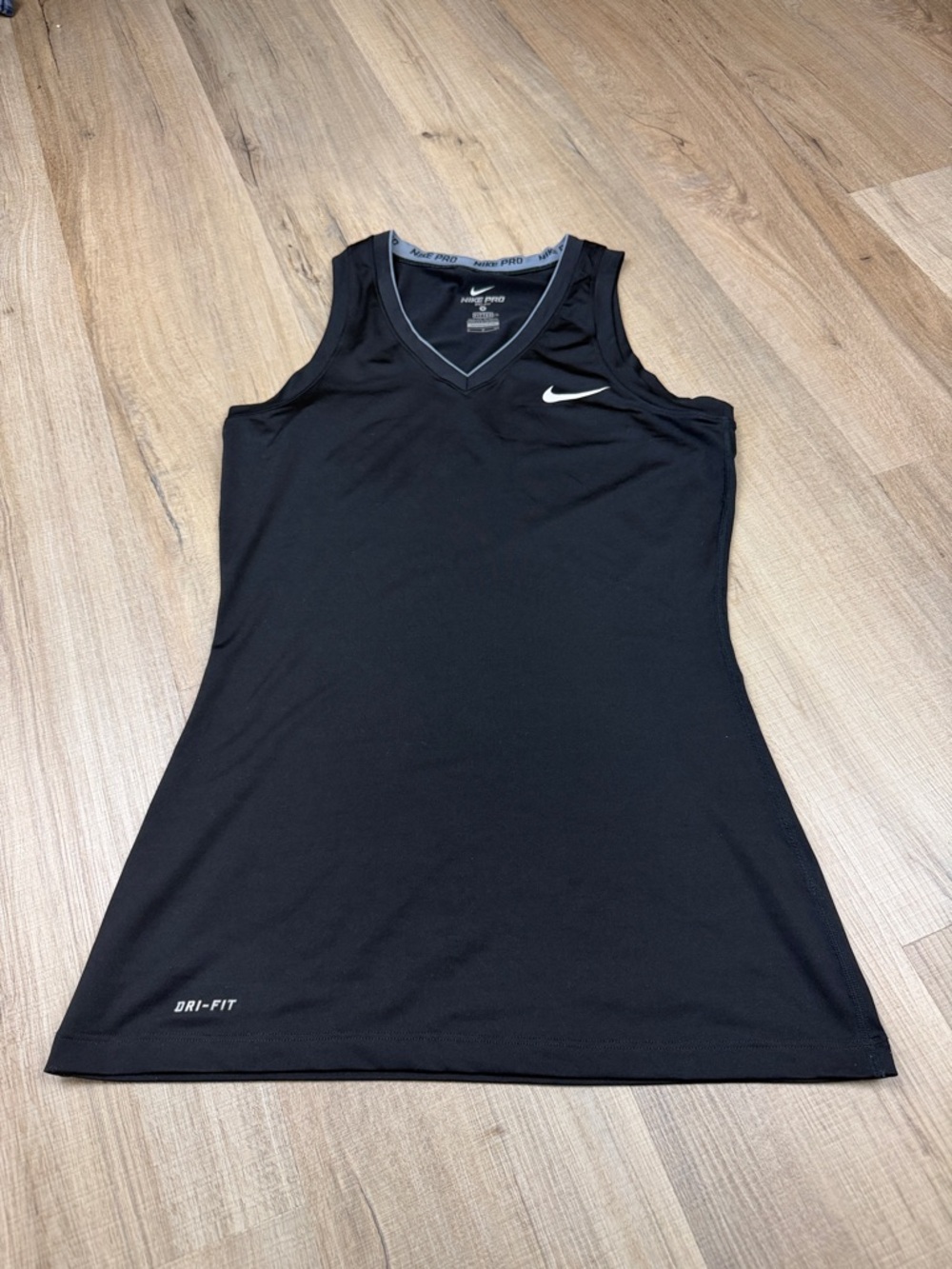 Nike Pro Women's Black Dri-FIT Athletic Tank Top. Size Small